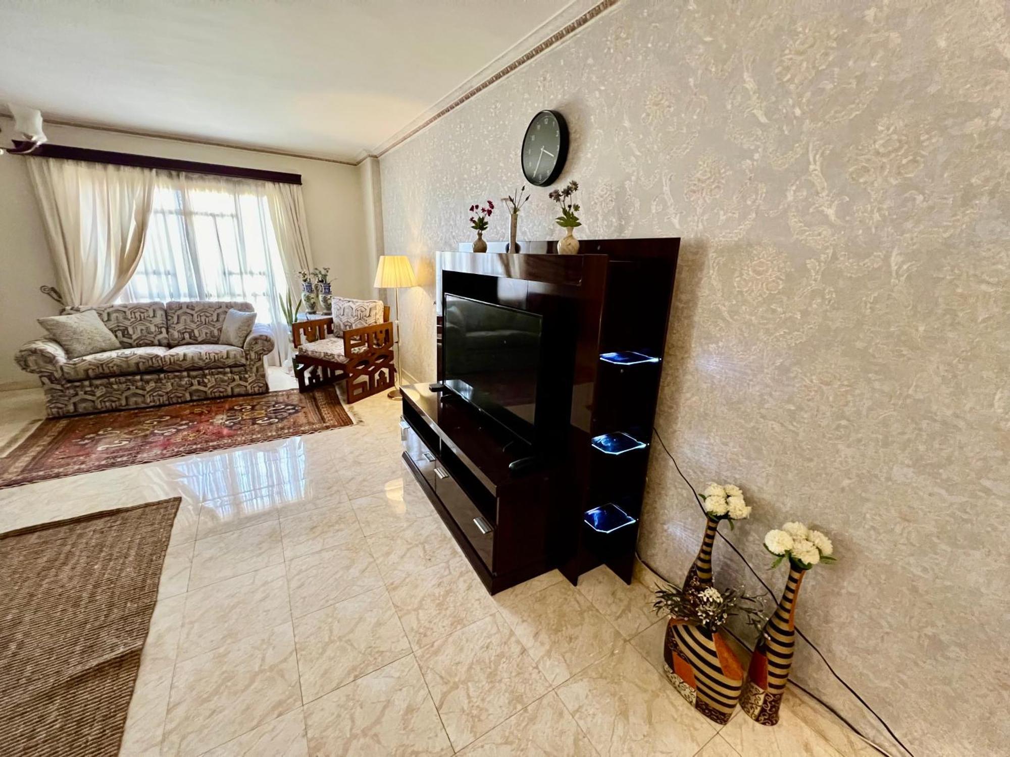 Luxurious 3 Bedroom Rustic Apartment Overlooking Huge Garden - For Families And Couples 开罗 外观 照片