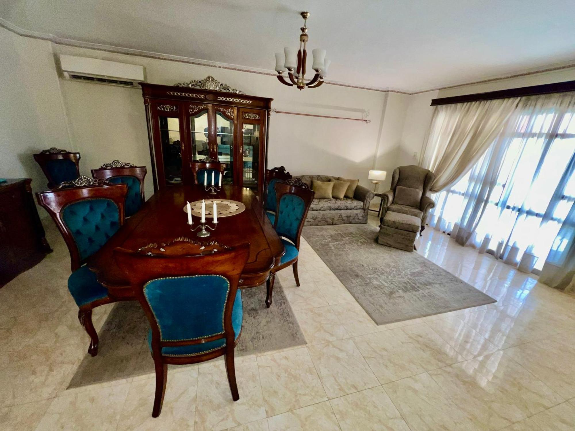 Luxurious 3 Bedroom Rustic Apartment Overlooking Huge Garden - For Families And Couples 开罗 外观 照片